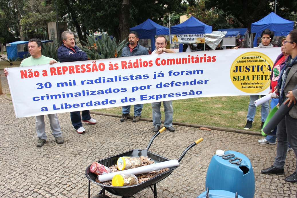 Ato em Campinas denuncia a repressão às rádios comunitárias