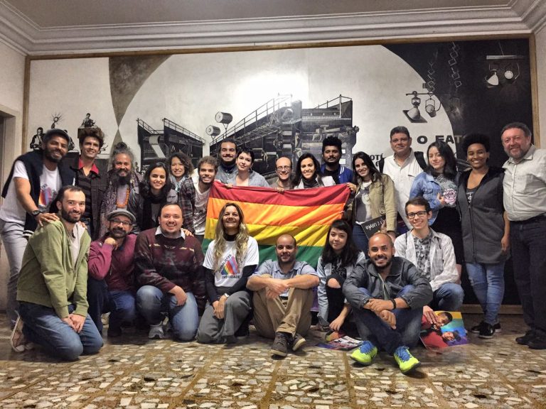 Jornalistas criam coletivo para acompanhar cobertura LGBT na mídia mineira
