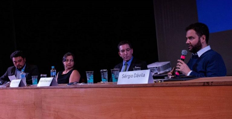 Vazamentos são futuro do jornalismo, diz Greenwald em mesa sobre diálogos da Lava Jato