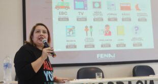 A presidenta da FENAJ, Samira de Castro, apresentou os números do Relatório da FENAJ em evento realizado no Sindicato dos Jornalistas do Município do Rio. Fotos: Nando Neves